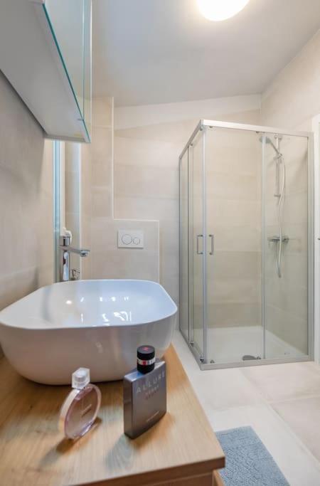 St Jakov Superior Beach Apartment With Free Parking Dubrovnik Exteriör bild